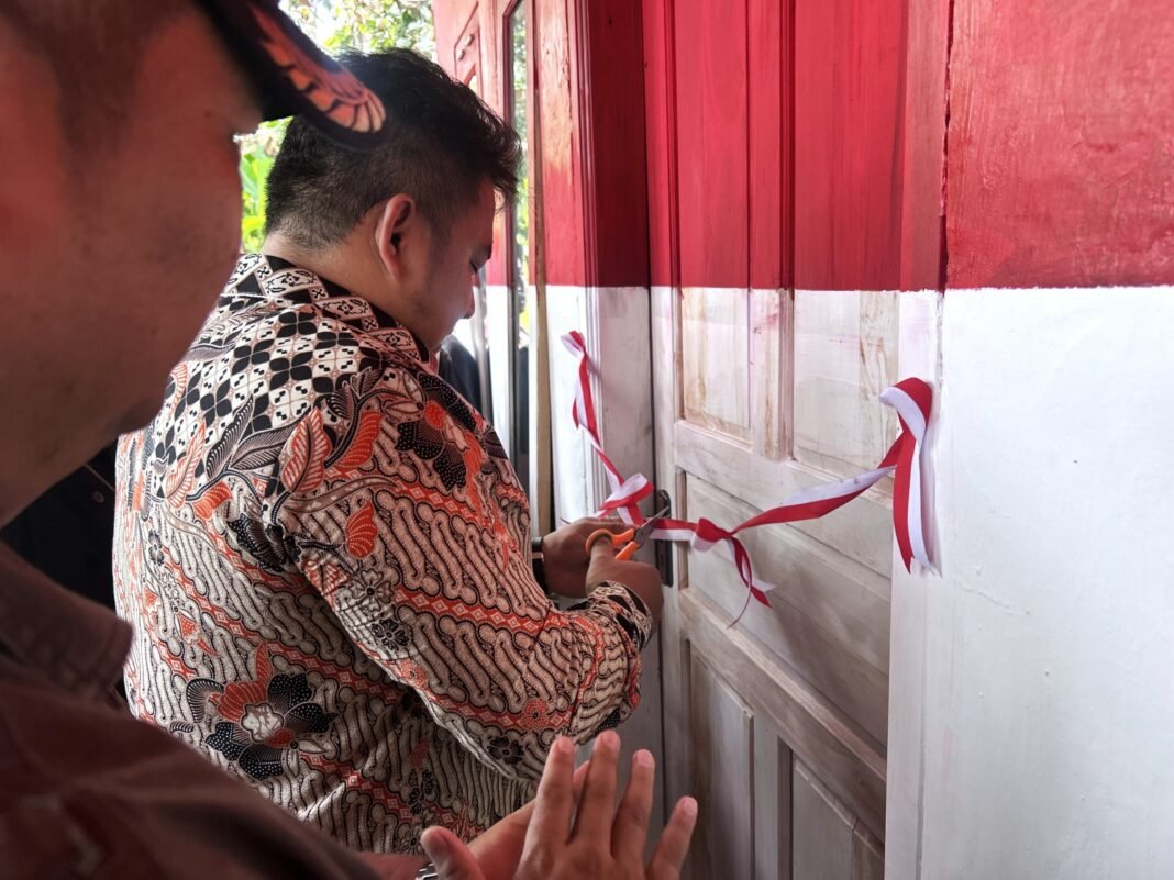 Bupati Subang Resmikan Dan Serahkan Kunci Rumah Rutilahu Bupati Subang Resmikan Dan Serahkan Kunci Rumah Rutilahu