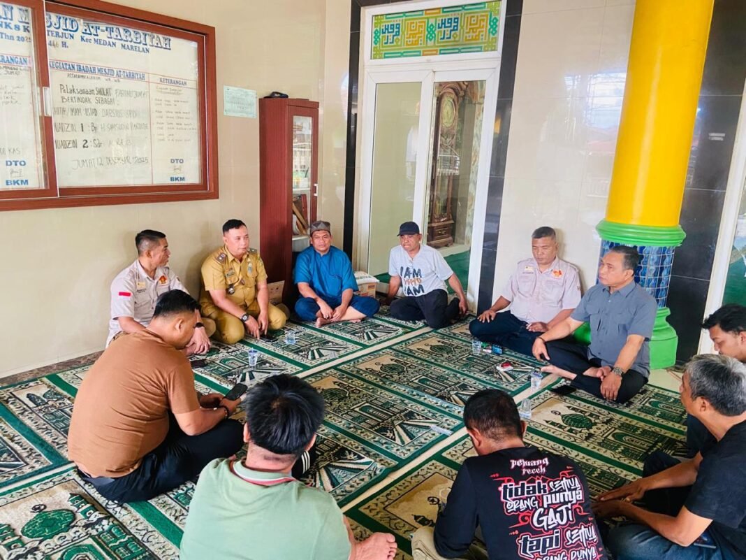 MAI Medan Jemput Keresahan Korban Banjir Yang Mengungsi Dua Minggu di Masjid MAI Medan Jemput Keresahan Korban Banjir Yang Mengungsi Dua Minggu di Masjid