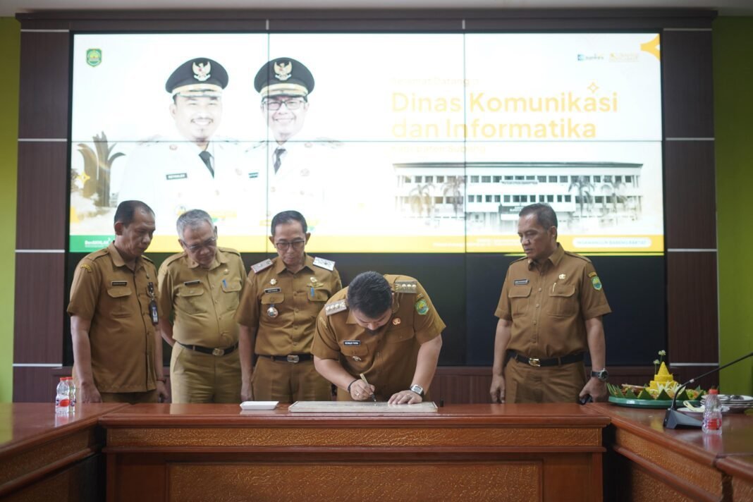 Bupati Subang Resmikan Gedung Baru Diskominfo Perkuat Layanan Informasi Publik Bupati Subang Resmikan Gedung Baru Diskominfo Perkuat Layanan Informasi Publik