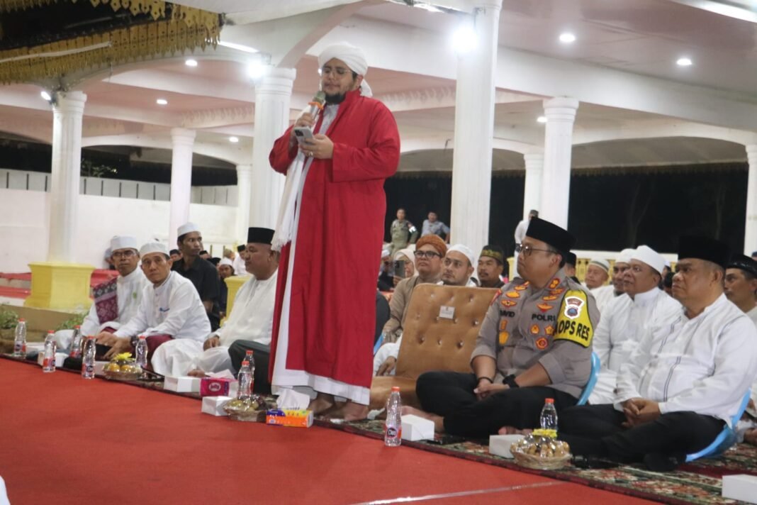 Polres Langkat Gelar Zikir dan Doa Munajat Akhir Tahun Pasca Bencana, Berlangsung Aman dan Kondusif Polres Langkat Gelar Zikir dan Doa Munajat Akhir Tahun Pasca Bencana, Berlangsung Aman dan Kondusif