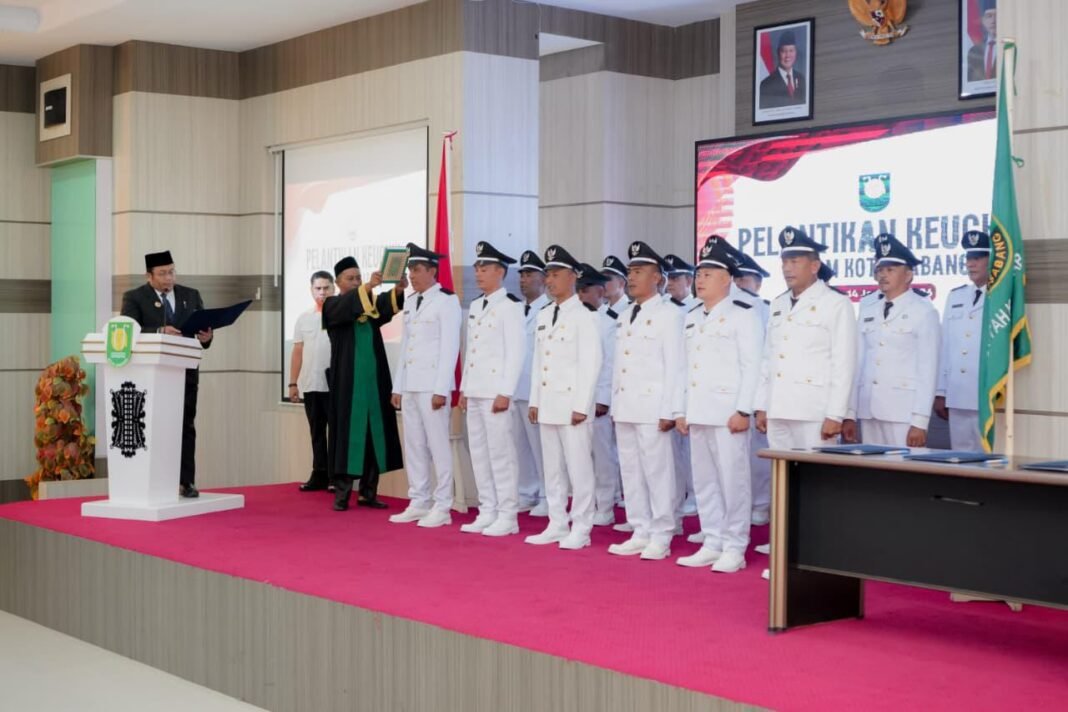 Lantik 18 Keuchik : Walikota Sabang Tekankan Amanah, Disiplin Dan Tata Kelola Pemerintahan Gampong Lantik 18 Keuchik : Walikota Sabang Tekankan Amanah, Disiplin Dan Tata Kelola Pemerintahan Gampong