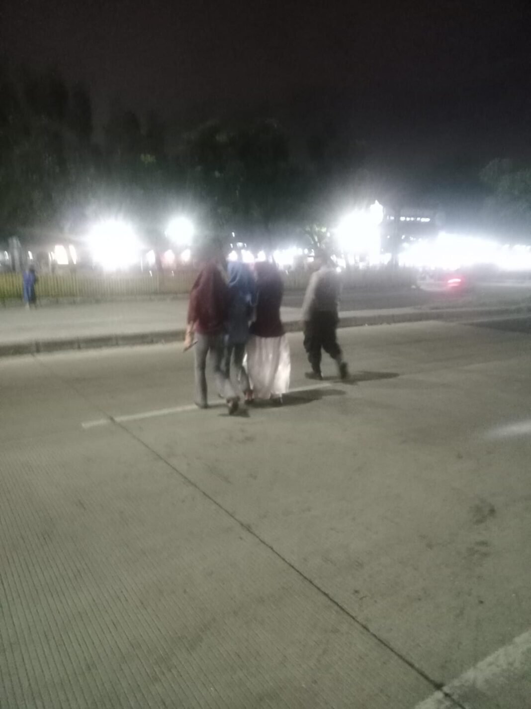Patroli Dialogis Malam Hari, Unit Samapta Polsek Sunggal Ajak Warga Jaga Kamtibmas Patroli Dialogis Malam Hari, Unit Samapta Polsek Sunggal Ajak Warga Jaga Kamtibmas