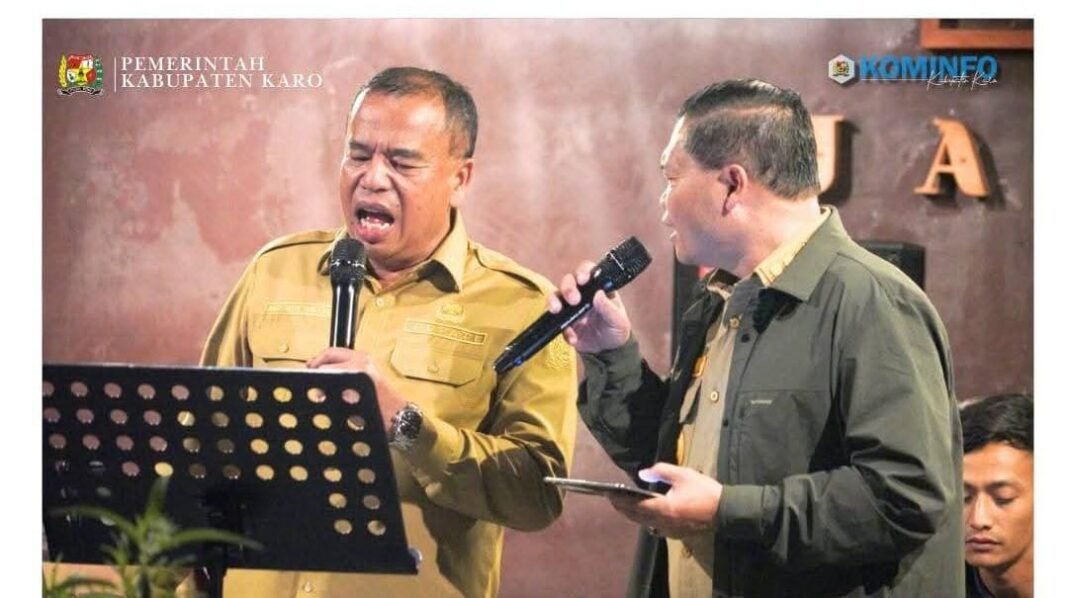 Bupati Karo bersama Forkopimda Berikan Kejutan Ulang Tahun kepada Dandim 0205/Tanah Karoan Bupati Karo bersama Forkopimda Berikan Kejutan Ulang Tahun kepada Dandim 0205/Tanah Karoan