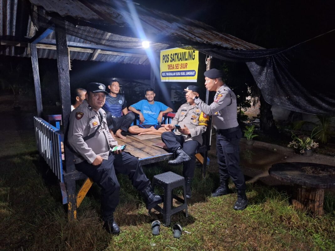 Polsek Pangkalan Susu Gelar Patroli Blue Light Polsek Pangkalan Susu Gelar Patroli Blue Light