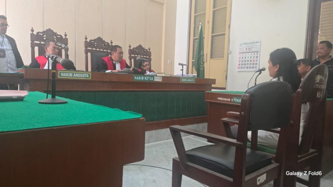Kakak di Hukum Penjara Karena Merepost Berita Adiknya Korban KDRT Polisi Kakak di Hukum Penjara Karena Merepost Berita Adiknya Korban KDRT Polisi