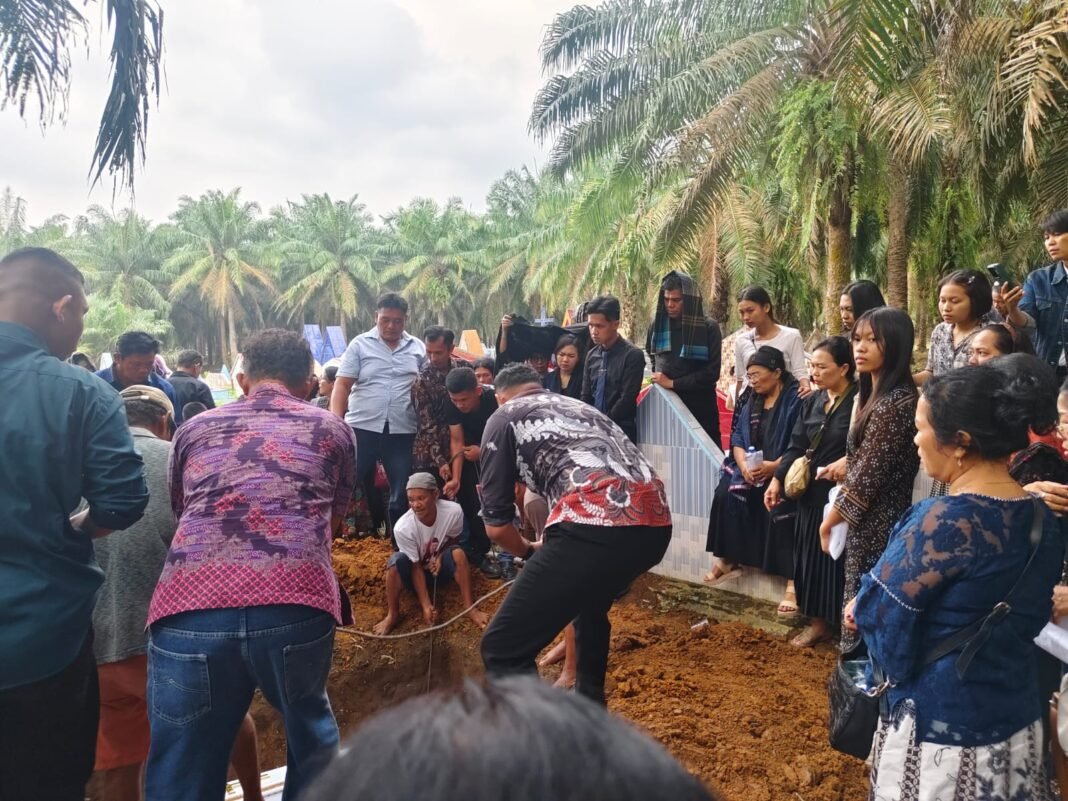 Keluarga Besar Alumni SMP Yapendak Pabatu Angk.84 Sampaikan Rasa Duka Citanya Keluarga Besar Alumni SMP Yapendak Pabatu Angk.84 Sampaikan Rasa Duka Citanya
