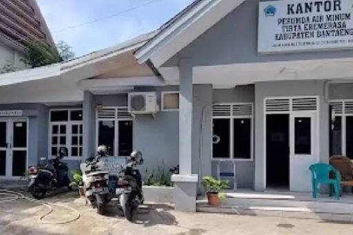 SKANDAL PDAM Anggaran MBR Rp1,5 Miliar Diduga “Menguap”, Ribuan Aksesori Mangkrak di Gudang! SKANDAL PDAM Anggaran MBR Rp1,5 Miliar Diduga “Menguap”, Ribuan Aksesori Mangkrak di Gudang!