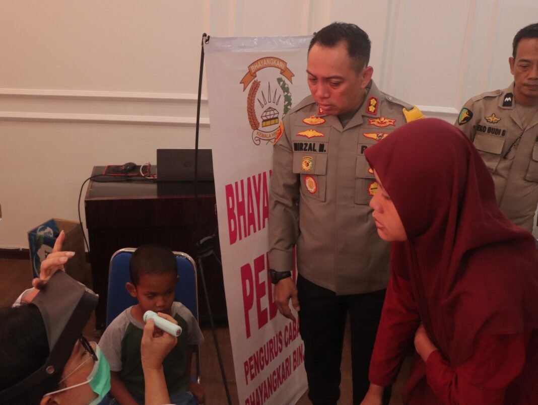 Polres Binjai dan Bhayangkari Cabang Binjai Gelar Operasi Katarak Gratis Polres Binjai dan Bhayangkari Cabang Binjai Gelar Operasi Katarak Gratis