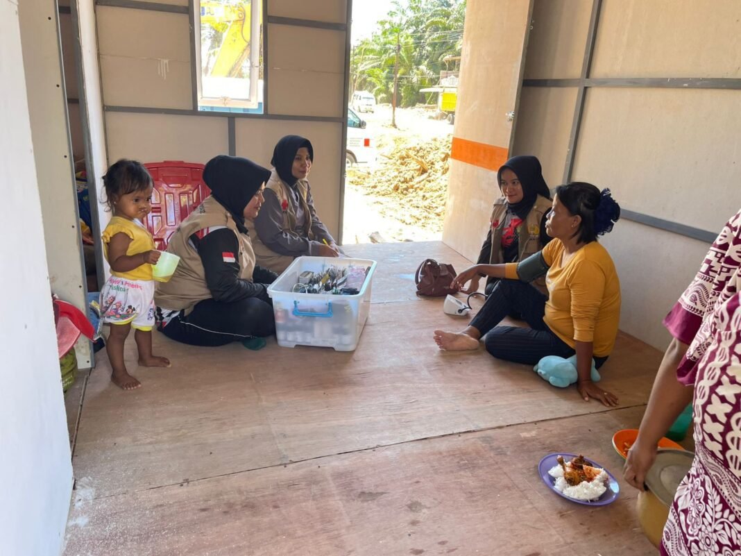 Satgas Kesdam I/BB Terus Berikan Bantuan Kesehatan bagi Warga Terdampak Bencana Satgas Kesdam I/BB Terus Berikan Bantuan Kesehatan bagi Warga Terdampak Bencana