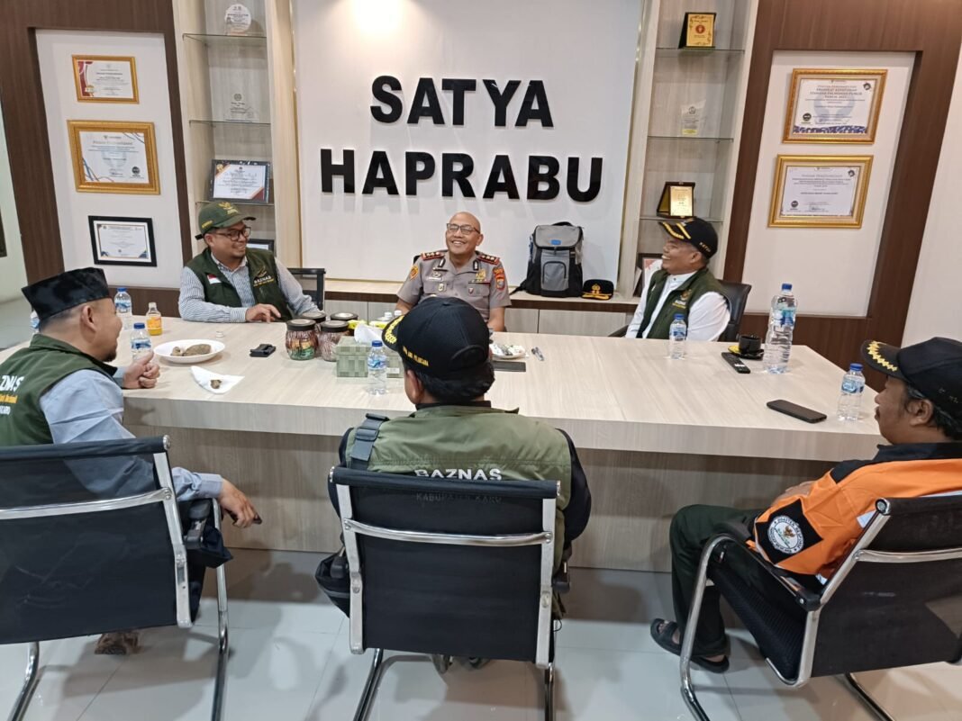 Perkuat Sinergi Sosial dan Kemanusiaan : BAZNAS Karo Silaturahmi ke Ruang Kapolres Perkuat Sinergi Sosial dan Kemanusiaan : BAZNAS Karo Silaturahmi ke Ruang Kapolres