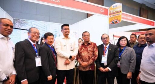 Bupati Karo Hadiri Pelantikan Pengurus PERSI–MAKERSI Wilayah Sumut dan Seminar-Workshop Perumahsakitan Ke-16 Bupati Karo Hadiri Pelantikan Pengurus PERSI–MAKERSI Wilayah Sumut dan Seminar-Workshop Perumahsakitan Ke-16