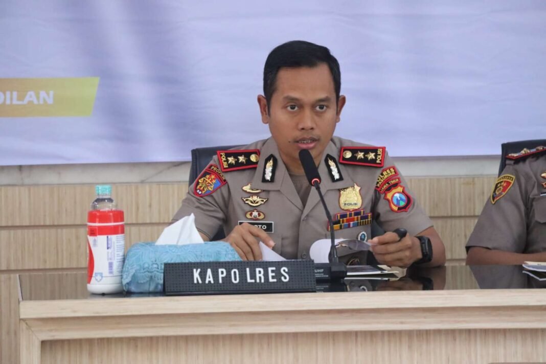 Kapolres Pasuruan Ajak Masyarakat Ciptaka Ramadan Aman dan Kondusif Kapolres Pasuruan Ajak Masyarakat Ciptaka Ramadan Aman dan Kondusif