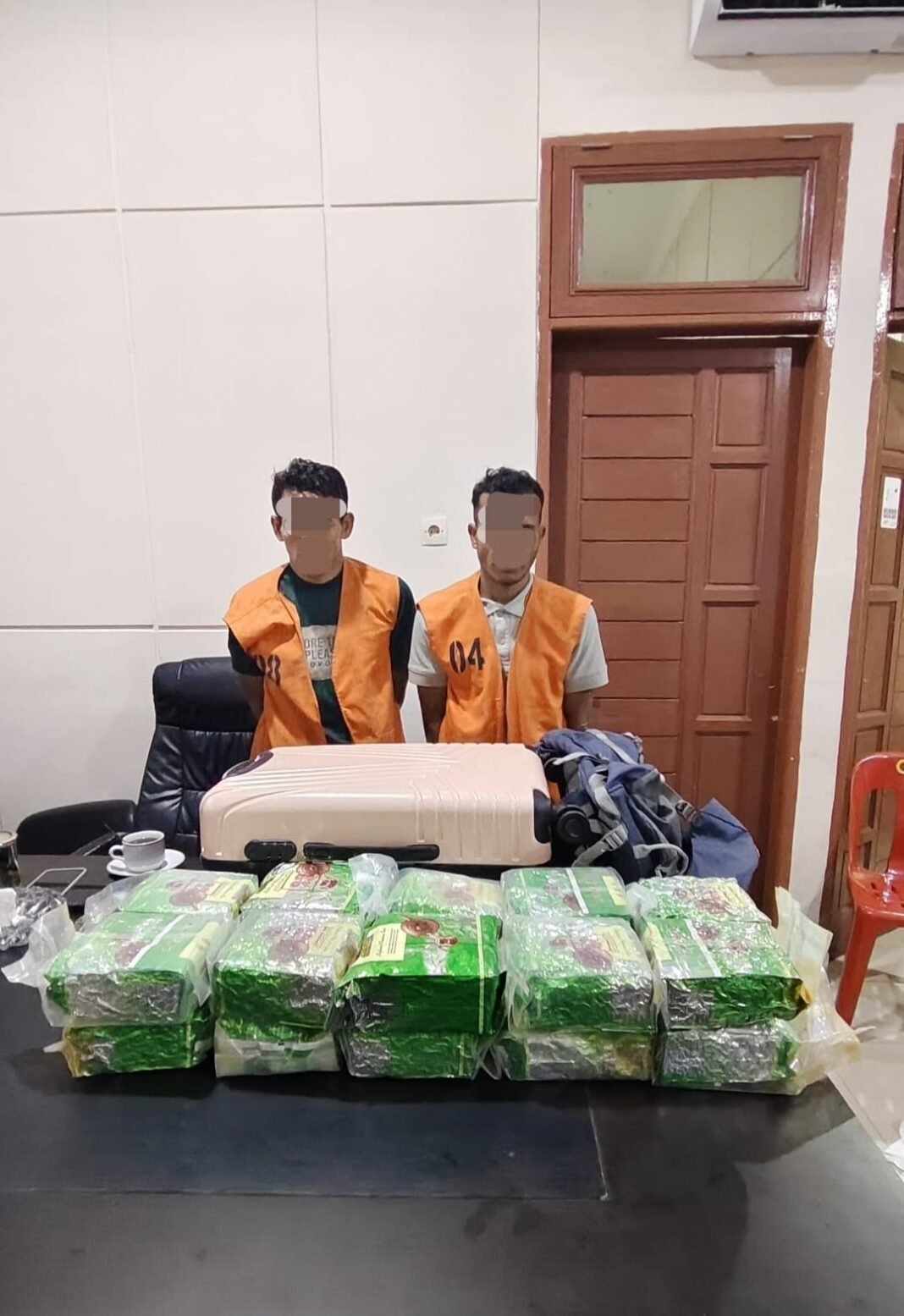 Polresta Deli Serdang Gagalkan Peredaran 21 Kilogram Sabu, Dua Kurir Diamankan Polresta Deli Serdang Gagalkan Peredaran 21 Kilogram Sabu, Dua Kurir Diamankan