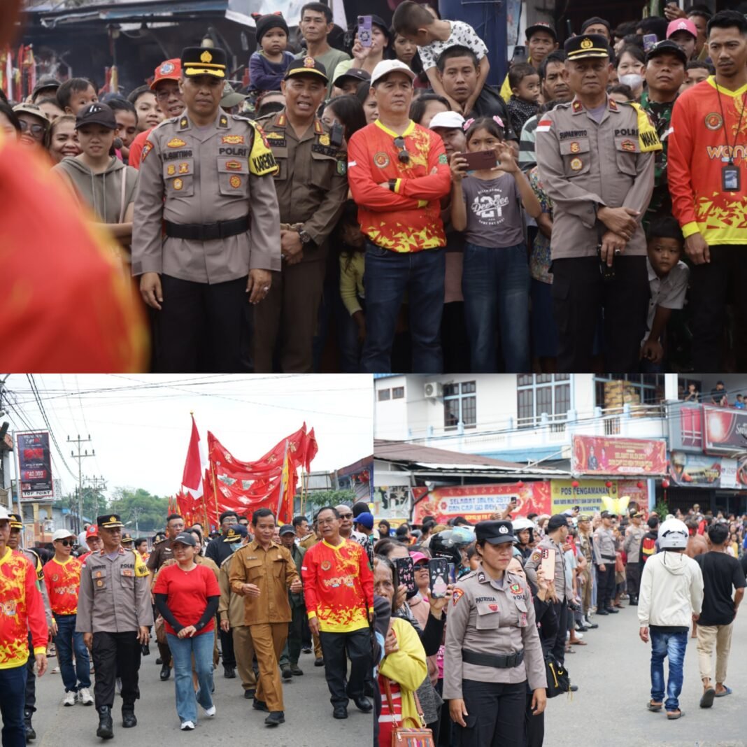Polres Bengkayang Amankan Cap Go Meh 2026, Ribuan Warga Padati Pawai Budaya Yang Berlangsung Meriah Polres Bengkayang Amankan Cap Go Meh 2026, Ribuan Warga Padati Pawai Budaya Yang Berlangsung Meriah