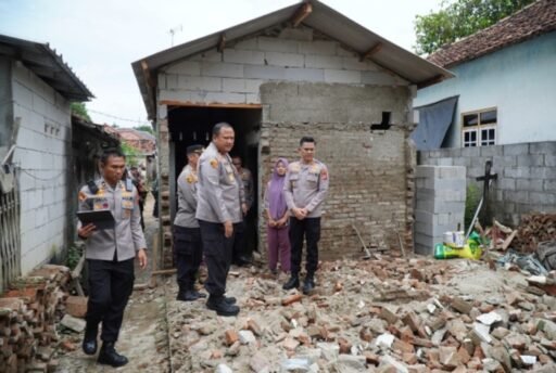 Wakapolda Jabar Tinjau Fasilitas SPPG Polres Indramayu Wakapolda Jabar Tinjau Fasilitas SPPG Polres Indramayu