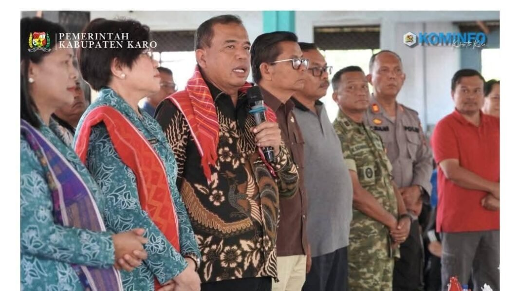 Bupati Karo Sambang Warga & Gerakan Indonesia ASRI di Kecamatan Munte Bupati Karo Sambang Warga & Gerakan Indonesia ASRI di Kecamatan Munte