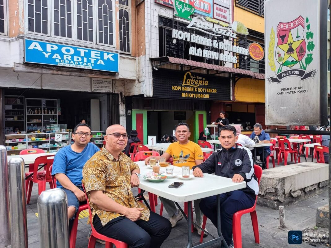 Diskusi sambil Ngopi, Peduli dan Aksi Sepak Bola Tanah Karo Diskusi sambil Ngopi, Peduli dan Aksi Sepak Bola Tanah Karo