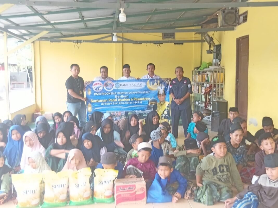 Ramadan 1447 H, IWO Indonesia Kalbar Salurkan Bantuan Sosial Ramadan 1447 H, IWO Indonesia Kalbar Salurkan Bantuan Sosial