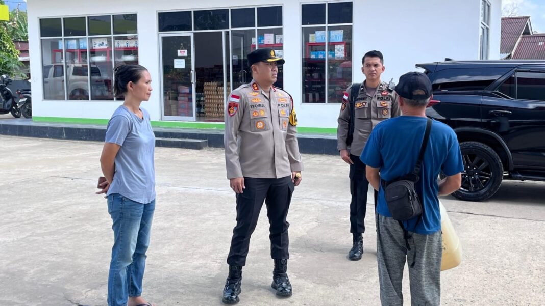 Kapolres Bengkayang Tinjau Langsung SPBU, Pastikan Stok BBM Aman dan Masyarakat Tidak Perlu Panik Kapolres Bengkayang Tinjau Langsung SPBU, Pastikan Stok BBM Aman dan Masyarakat Tidak Perlu Panik