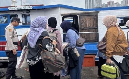 13 Personel (Posyan) Kali Adem, Lakukan Giat Pengamanan dan Pelayanan di Dermaga Pelabuhan Muara Angke 13 Personel (Posyan) Kali Adem, Lakukan Giat Pengamanan dan Pelayanan di Dermaga Pelabuhan Muara Angke