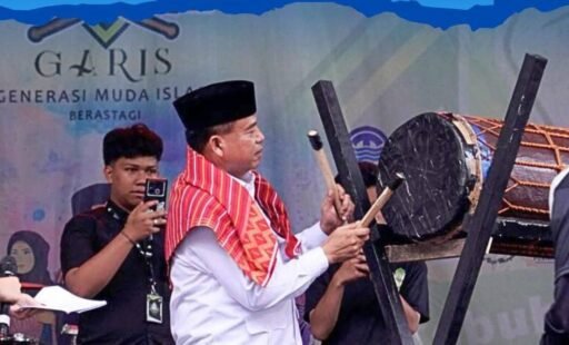 Bupati Karo Tabuh Bedug, Resmi Buka Tabuh Bambu & Bedug Festival ke-18 di Berastagi Bupati Karo Tabuh Bedug, Resmi Buka Tabuh Bambu & Bedug Festival ke-18 di Berastagi