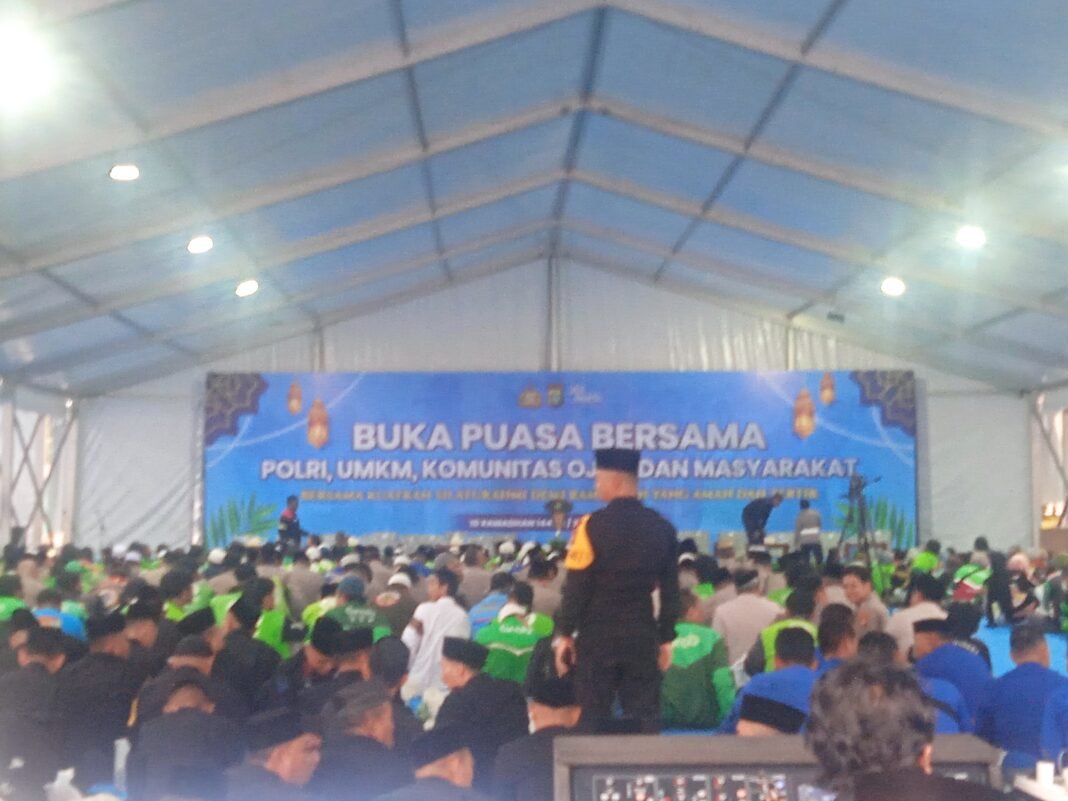 Polda Metro Jaya Gelar Buka Puasa Bersama Ojol, Pererat Sinergi Kamtibmas Polda Metro Jaya Gelar Buka Puasa Bersama Ojol, Pererat Sinergi Kamtibmas