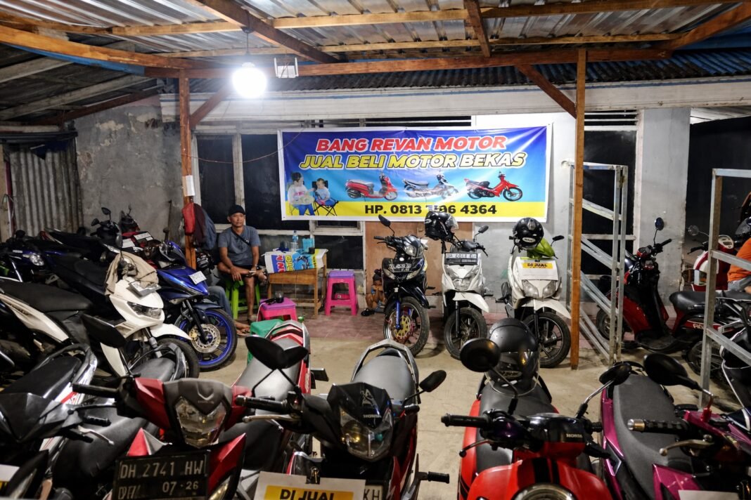 Bang Revan Motor di Jalan Sumba Kupang Konsisten Layani Penjualan Tunai Bang Revan Motor di Jalan Sumba Kupang Konsisten Layani Penjualan Tunai