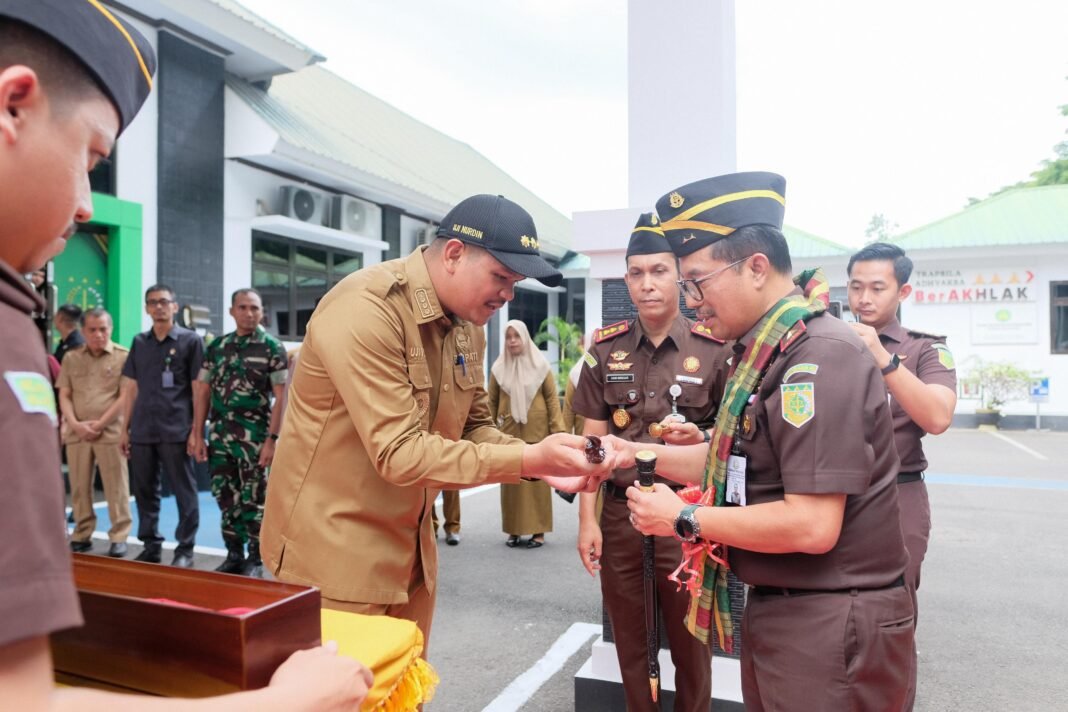 Perkuat Sinergitas, Bupati Bantaeng Bersama Kajari Sambut Kunker Kajati Sulsel Perkuat Sinergitas, Bupati Bantaeng Bersama Kajari Sambut Kunker Kajati Sulsel