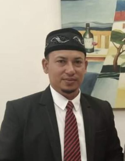 AZHAR KIRAN, “GURU SUPER” DARI ACEH: Dari Sudut Kelas ke Ujung Negeri | Kompas.sbs.-News. AZHAR KIRAN, “GURU SUPER” DARI ACEH: Dari Sudut Kelas ke Ujung Negeri | Kompas.sbs.-News.
