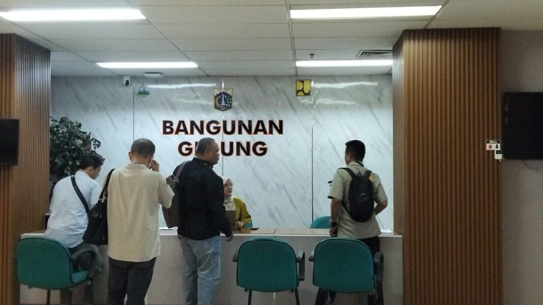 Menguak Tabir Gelap Alih Fungsi Lahan Padel di Kembang Kencana dan Seroja” Menguak Tabir Gelap Alih Fungsi Lahan Padel di Kembang Kencana dan Seroja”