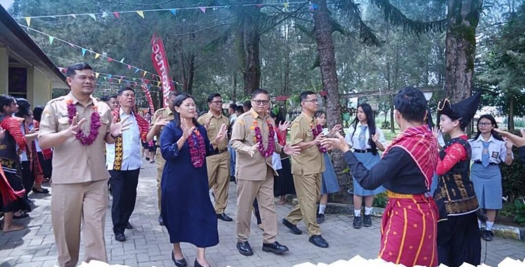 Buka Sport & Art Catholica 2026, Pemkab Karo Dorong Generasi Muda Tangguh di Lapangan dan Kreatif di Panggung Buka Sport & Art Catholica 2026, Pemkab Karo Dorong Generasi Muda Tangguh di Lapangan dan Kreatif di Panggung