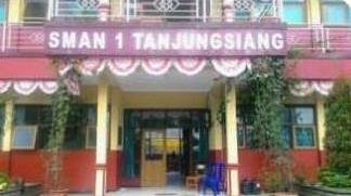 Keluarga Besar SMA Negeri 1 Tanjungsiang Mengucapkan Selamat Hardiknas 2026 Keluarga Besar SMA Negeri 1 Tanjungsiang Mengucapkan Selamat Hardiknas 2026