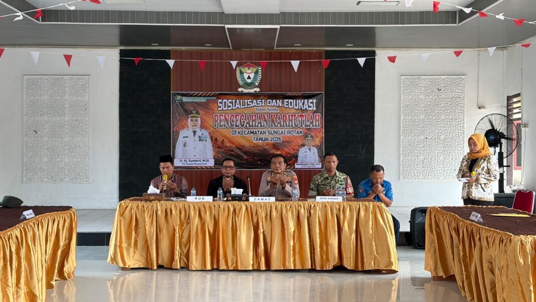 Sebelum Api Mengoyak Lingkungan, Sungai Rotan Bergerak! Polisi Edukasi Desa-Desa Cegah Karhutla Sebelum Api Mengoyak Lingkungan, Sungai Rotan Bergerak! Polisi Edukasi Desa-Desa Cegah Karhutla