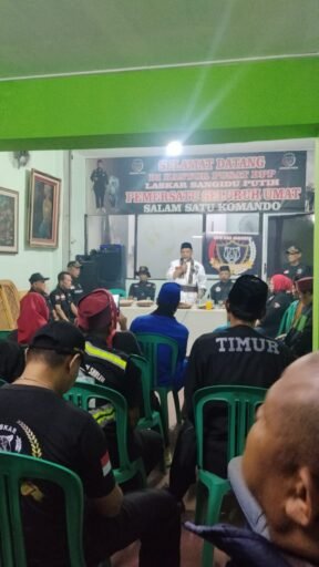 Laskar Sangidu Putih Pelantikan Budaya Peci Biru Beserta Pelantikan Panglima Sangidu Oleh Ketum Sumarlan, SE Laskar Sangidu Putih Pelantikan Budaya Peci Biru Beserta Pelantikan Panglima Sangidu Oleh Ketum Sumarlan, SE