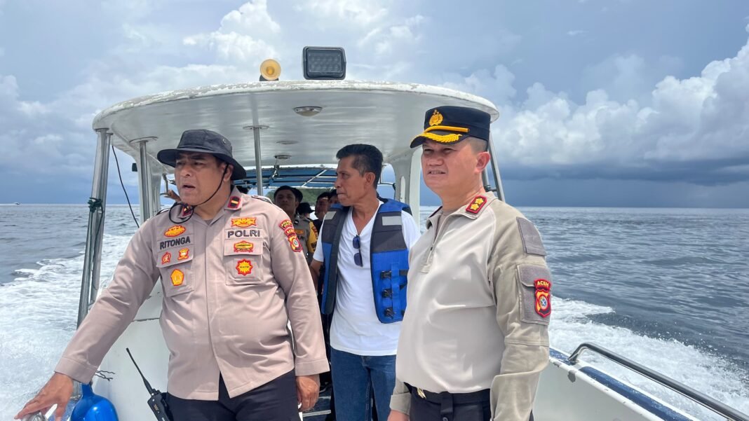 Kapolres Sabang Turun Langsung Pimpin Pencarian WN Malaysia yang Hilang Saat Menyelam | Kompas.sbs Kapolres Sabang Turun Langsung Pimpin Pencarian WN Malaysia yang Hilang Saat Menyelam | Kompas.sbs