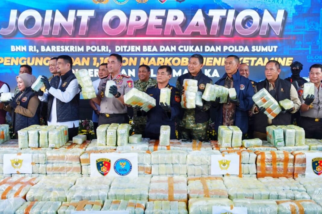 Pengungkapan Besar: 1.160 Kg Ketamine Disita dari Kapal Tanker Global 168 di Belawan Pengungkapan Besar: 1.160 Kg Ketamine Disita dari Kapal Tanker Global 168 di Belawan