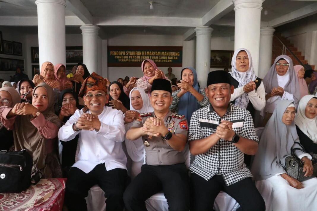 Mewakili Kapoldasu :Kapolres Simalungun Hadiri Haul ke-17 TGB, “Polisi Bersama Masyarakat” Mewakili Kapoldasu :Kapolres Simalungun Hadiri Haul ke-17 TGB, “Polisi Bersama Masyarakat”