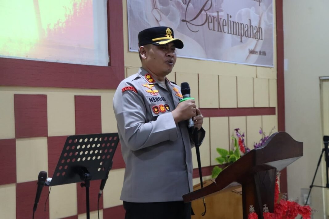 Toleransi dan Jaga Kerukunan, Kapolres Muara Enim Hadir di Tengah Jemaat GPdI Immanuel Lewat Minggu Kasih Toleransi dan Jaga Kerukunan, Kapolres Muara Enim Hadir di Tengah Jemaat GPdI Immanuel Lewat Minggu Kasih