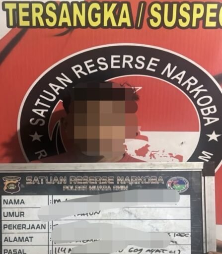 INFORMASI WARGA ANTARKAN SATRESNARKOBA POLRES MUARA ENIM UNGKAP KASUS SABU DI LUBUK EMPELAS INFORMASI WARGA ANTARKAN SATRESNARKOBA POLRES MUARA ENIM UNGKAP KASUS SABU DI LUBUK EMPELAS