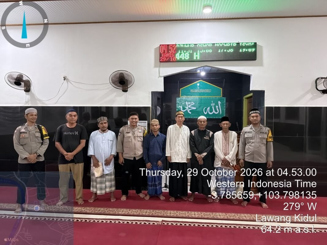 SUJUD BERSAMA, JAGA SESAMA: Safari Subuh Polsek Lawang Kidul Jadi Ruang Menyerap Aspirasi Warga SUJUD BERSAMA, JAGA SESAMA: Safari Subuh Polsek Lawang Kidul Jadi Ruang Menyerap Aspirasi Warga