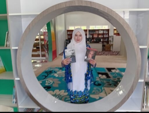 Dari Perpustakaan, Nuri Farisal Ajak Anak-anak Sabang Gemar Membaca | Kompas.sbs Dari Perpustakaan, Nuri Farisal Ajak Anak-anak Sabang Gemar Membaca | Kompas.sbs