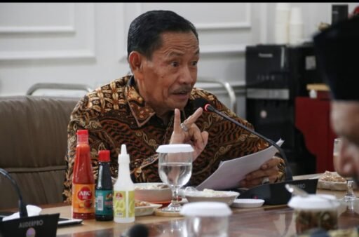 Wakil Wali Kota Sabang Hadiri Rapat FKKA, Bahas Isu Strategis Daerah | Kompas.red Wakil Wali Kota Sabang Hadiri Rapat FKKA, Bahas Isu Strategis Daerah | Kompas.red